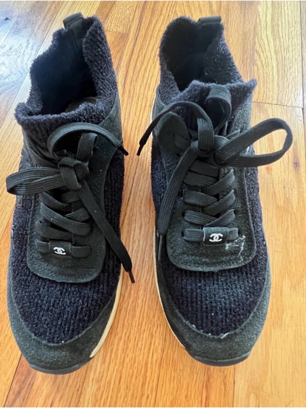 CHANEL Coco Mark Knit Sneakers in Black G38750 S38 EU (box included)